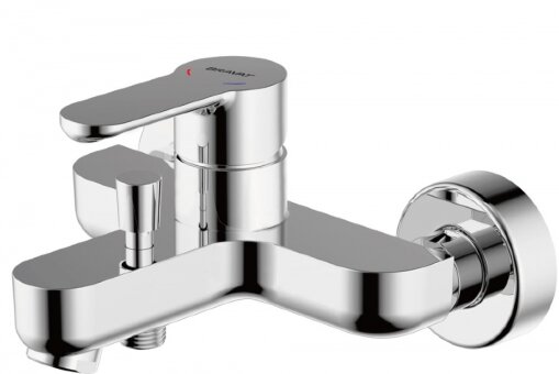 Смеситель для ванны c коротким изливом Bravat Stream Смеситель для ванны c коротким изливом Bravat Stream